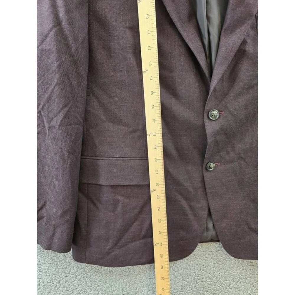 Tommy Hilfiger Modern-Fit Linen Blend Sport Coat Men's 46S Bordeaux Front Button